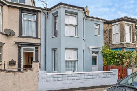 4 bedroom houseboat for sale, Crown Road, Great Yarmouth