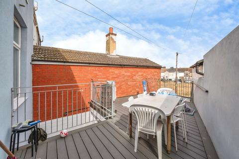 4 bedroom houseboat for sale, Crown Road, Great Yarmouth