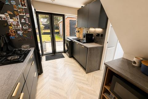 2 bedroom semi-detached house for sale, Ravensthorpe, Luton