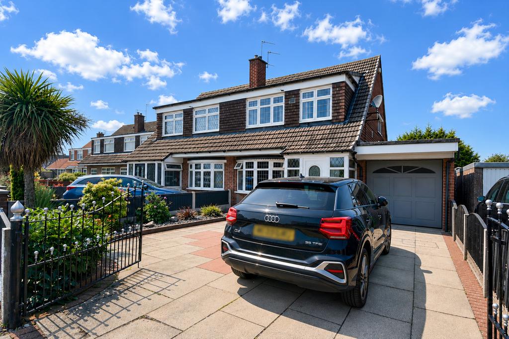 Iona Way, Urmston, M41, MANCHESTER