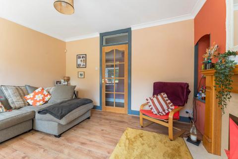 2 bedroom apartment for sale, Easwlad Bank, Kilbarchan
