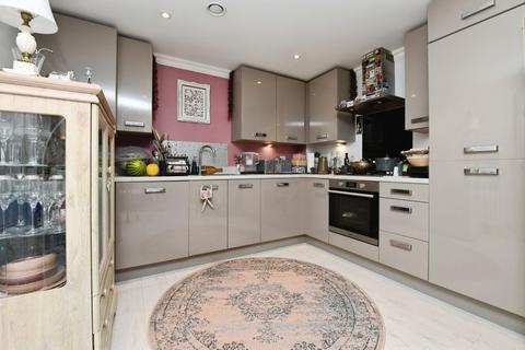 1 bedroom flat for sale, Starley House, Dragoon Road, Colchester, Essex, CO2