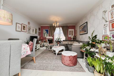 1 bedroom flat for sale, Starley House, Dragoon Road, Colchester, Essex, CO2