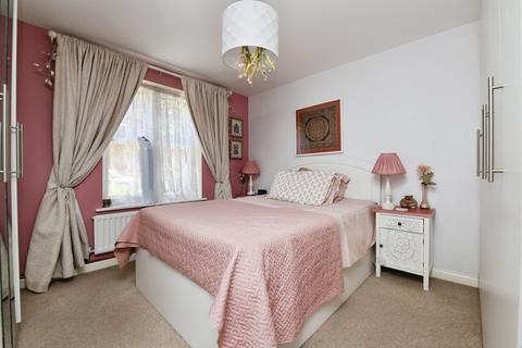 1 bedroom flat for sale, Starley House, Dragoon Road, Colchester, Essex, CO2