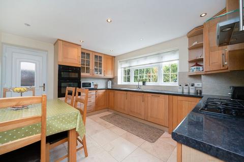 4 bedroom detached house for sale, Grangewood, Slough SL3