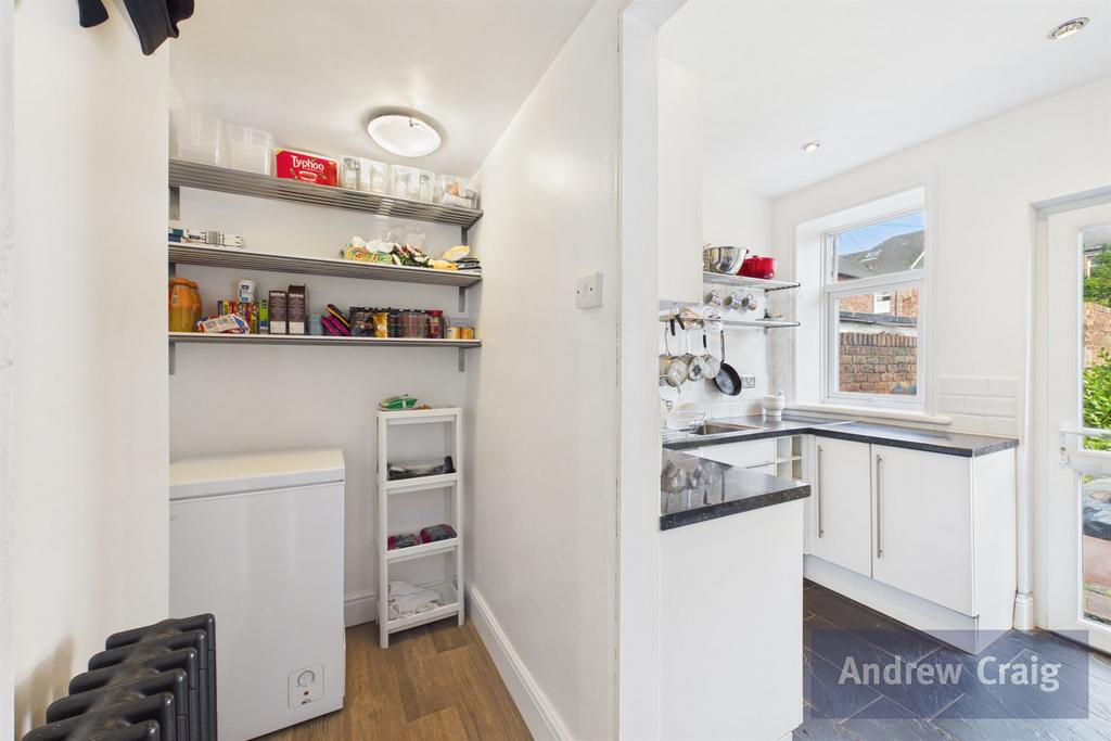 House in Newcastle Upon Tyne, Cowgate, Fenham - More