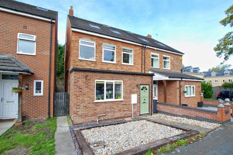 5 bedroom semi-detached house to rent, Derwent Close, Cambridge CB1