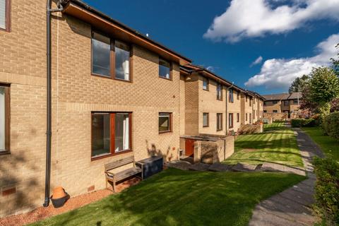 1 bedroom flat for sale, 7/4 Wardiefield, Edinburgh, EH5 1RX