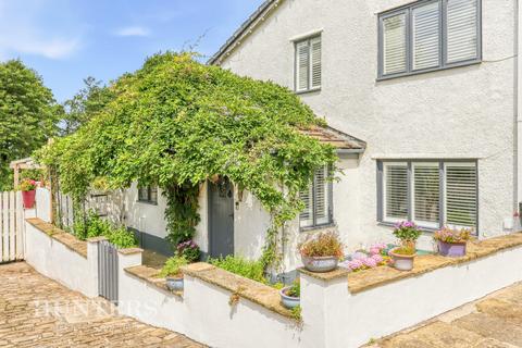 3 bedroom barn conversion for sale, Wildhouse Court, Milnrow OL16 3UU