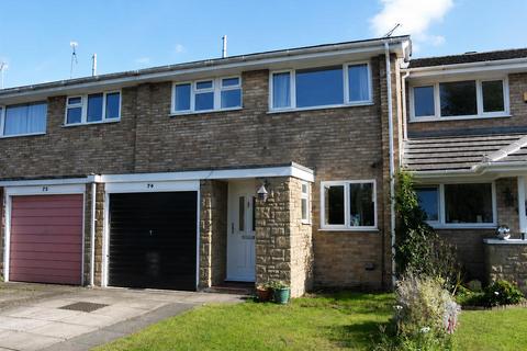 3 bed terraced house for rent in Woburn Avenue, Farnborough GU14