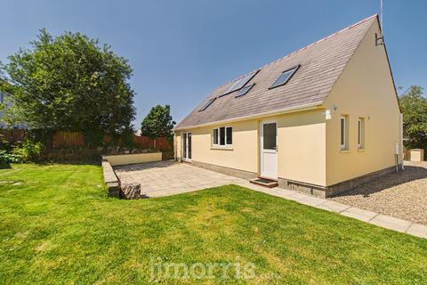 3 bedroom detached bungalow for sale, Cuddfan, Penwallis, Fishguard, Pembs SA65 9HR