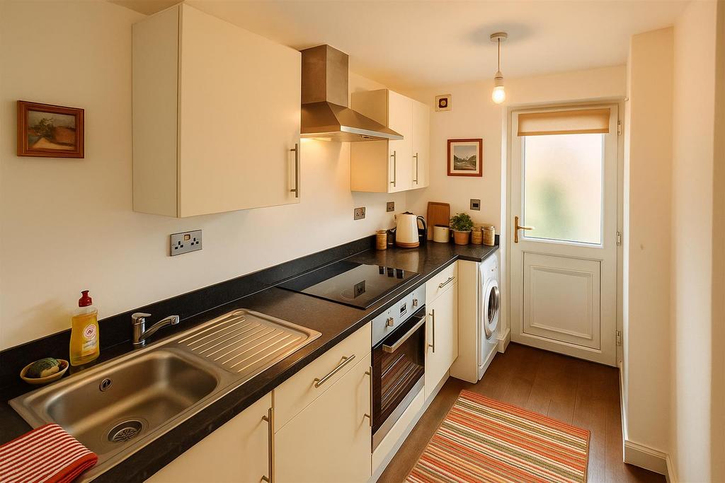 Fosse Road South, Leicester, LE3 - View 2