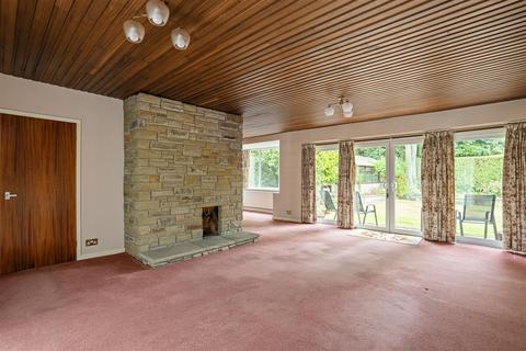 3 bedroom detached house for sale, The Crossway, York