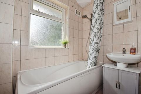 3 bedroom semi-detached house for sale, The Newry, Leicester