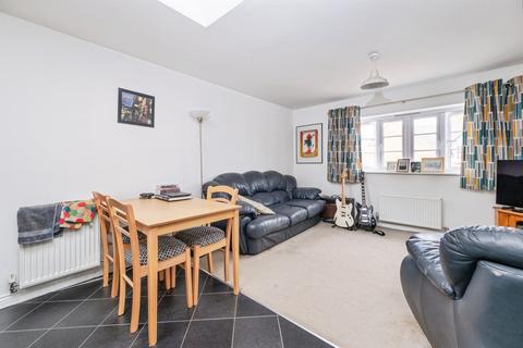 2 bedroom coach house for sale, Poppyfields Way, Brackley