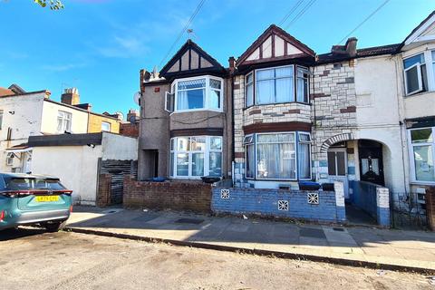Wimborne Road, Edmonton N9