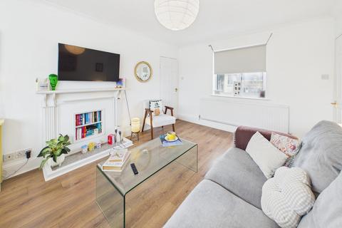 2 bedroom apartment to rent, Northridge Way, Boxmoor, HP1