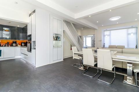 undefined, Gammons Lane, Watford, WD24