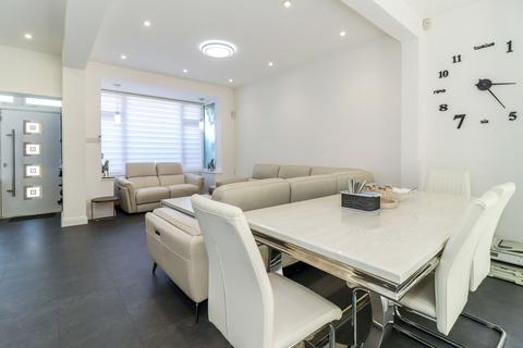undefined, Gammons Lane, Watford, WD24