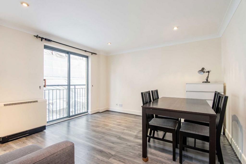 Apartment in London - View 2