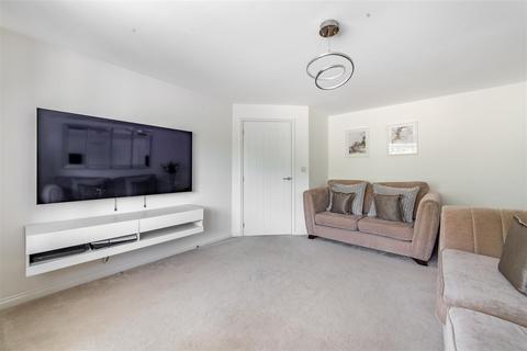4 bedroom detached house for sale, Maple Avenue, Newcastle Upon Tyne, NE15