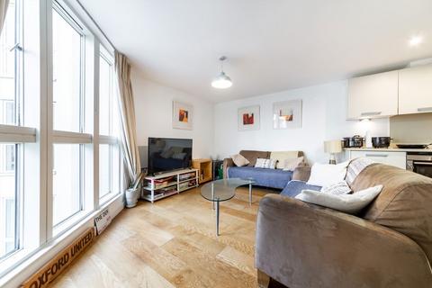 2 bedroom flat for sale, Water Gardens Square, London SE16