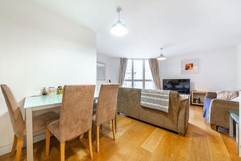 2 bedroom flat for sale, Water Gardens Square, London SE16