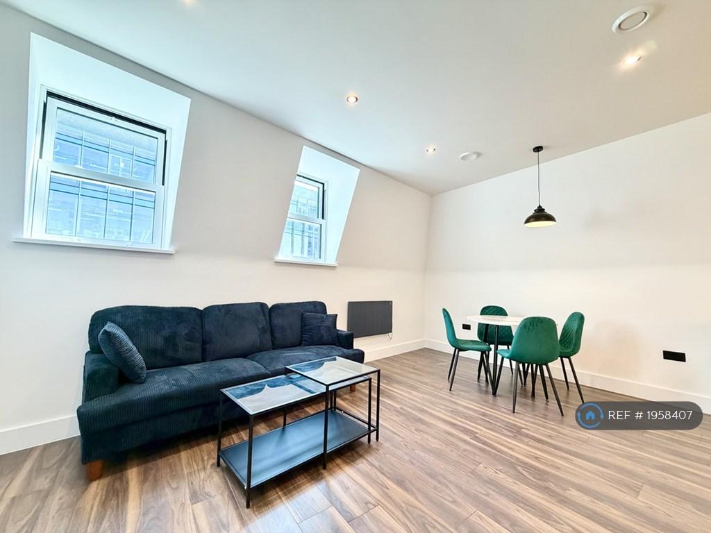 Apartment in London - More