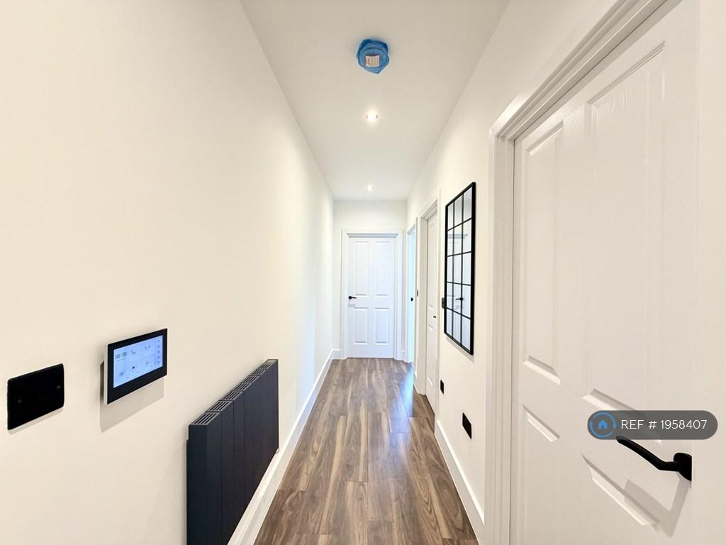 Apartment in London - View 3