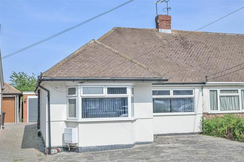2 bedroom semi-detached bungalow for sale, Thorndon Avenue, West Horndon, Brentwood