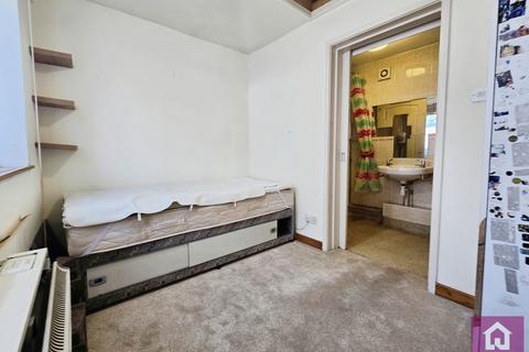 2 bedroom semi-detached house for sale, Wrekin Way, Chester, Cheshire, CH4