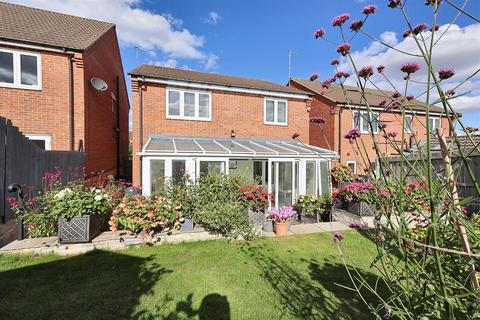 4 bedroom detached house for sale, Maple Close, Calverton, Nottingham