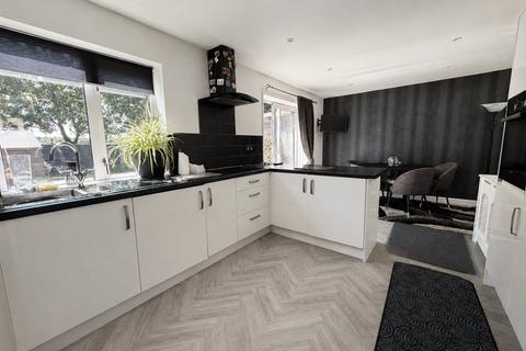 3 bedroom house to rent, Colston Avenue, Newport,