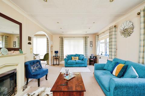 2 bedroom park home for sale, Heyford Leys, Upper Heyford, Bicester
