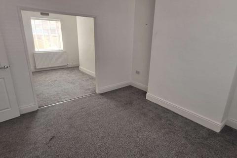 2 bedroom house to rent, Lancaster Terrace, CLS
