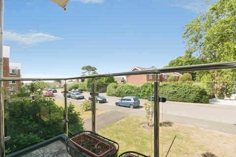2 bedroom flat for sale, Heighton Close, Bexhill-On-Sea