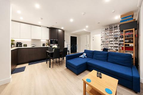 2 bedroom apartment for sale, Silverleaf House, 1 Heartwood Boulevard, Acton, W3