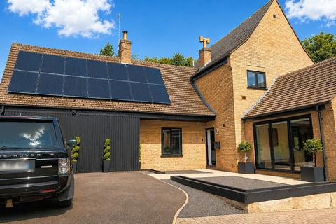 4 bedroom detached house for sale, Green Farm Close, Castor, Peterborough