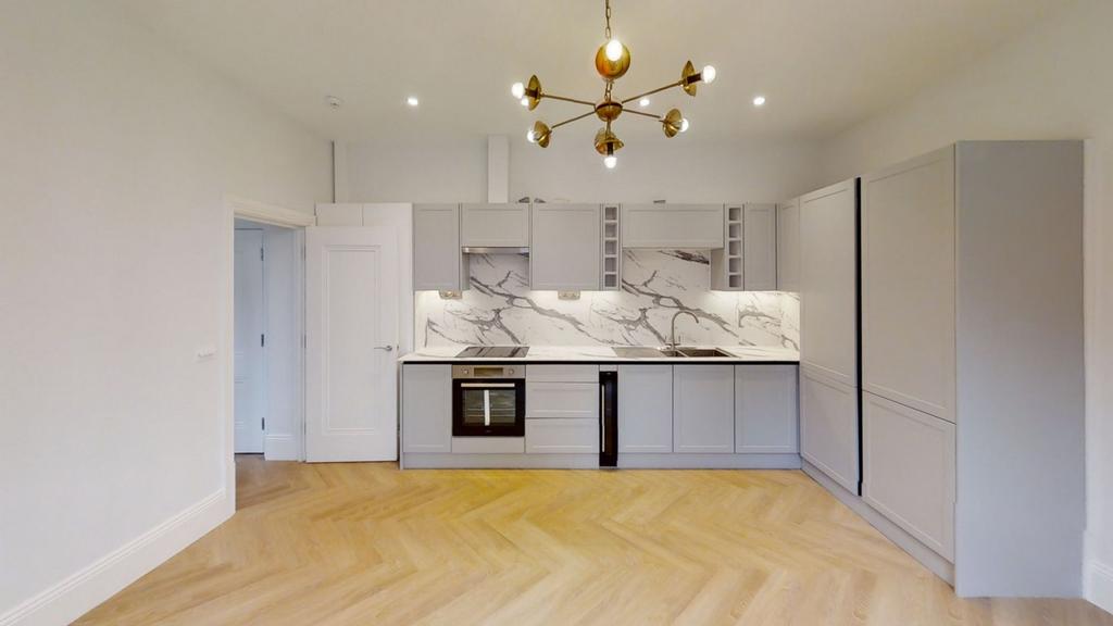 Apartment in Guildford, Charlotteville - View 2