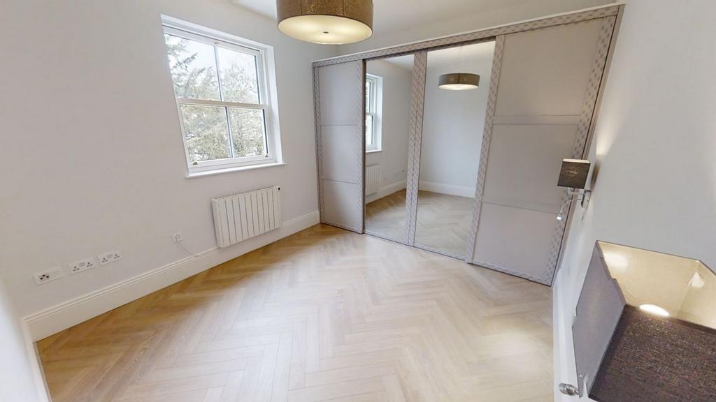 Apartment in Guildford, Charlotteville - View 3