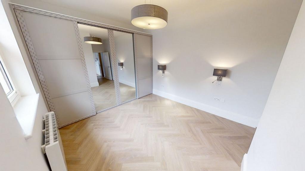 Apartment in Guildford, Charlotteville - View 5