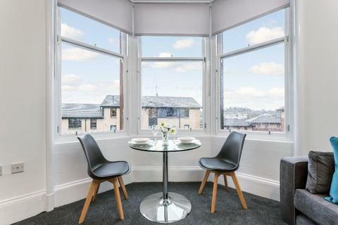 2 bedroom flat to rent, Oban Drive, Glasgow G20