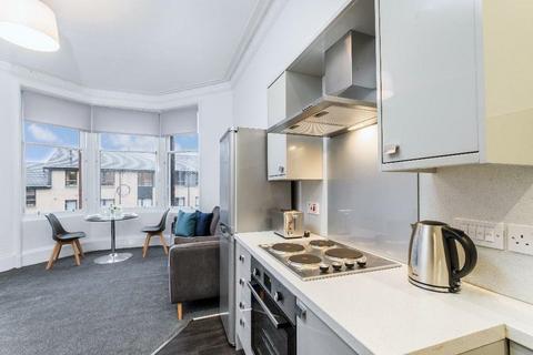 2 bedroom flat to rent, Oban Drive, Glasgow G20
