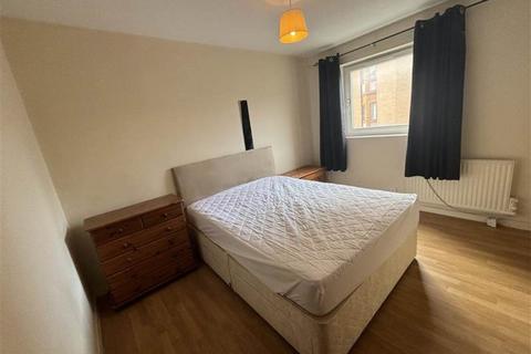2 bedroom flat to rent, Elm Court, Blackness Road, Dundee