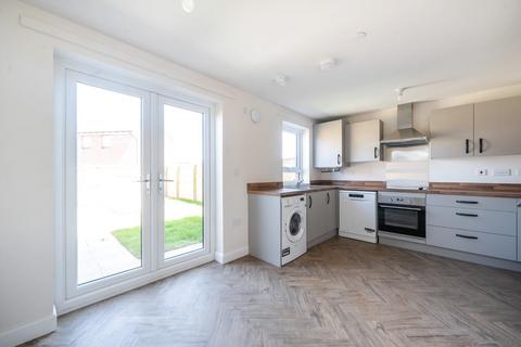 3 bedroom end of terrace house to rent, Robert Lewis Avenue, Crewe, Cheshire, CW1