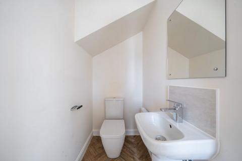 3 bedroom end of terrace house to rent, Robert Lewis Avenue, Crewe, Cheshire, CW1