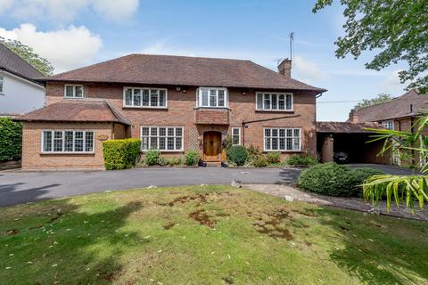 Main Avenue, Northwood HA6