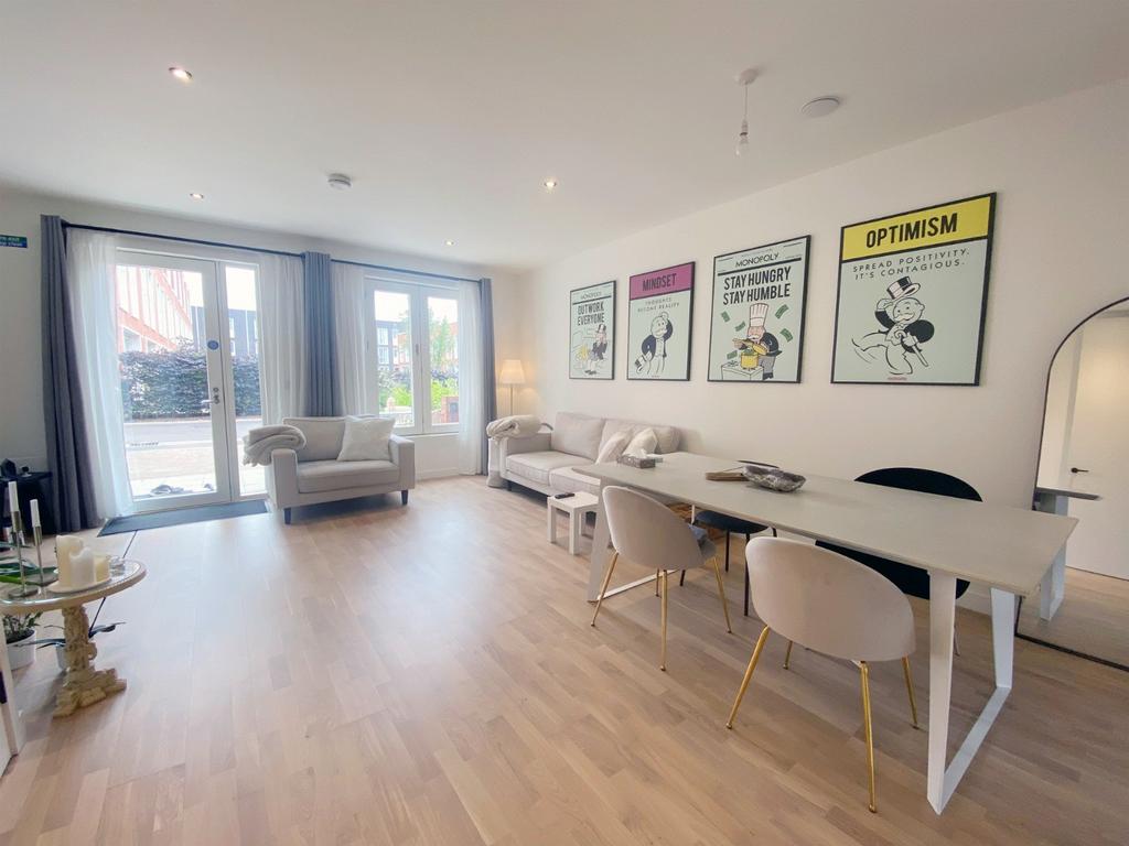 Apartment in Birmingham, Ladywood - View 4