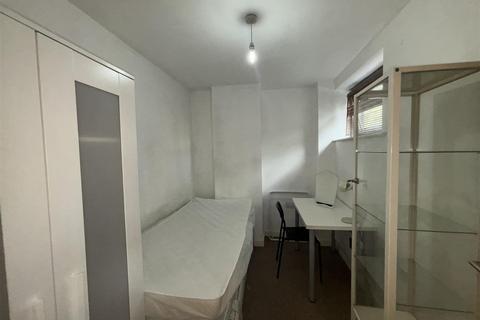undefined, Montana House, 136 Princess Street, City Centre
