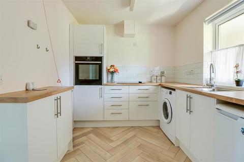 2 bedroom retirement property for sale, Crowstone Road, Westcliff-on-Sea SS0